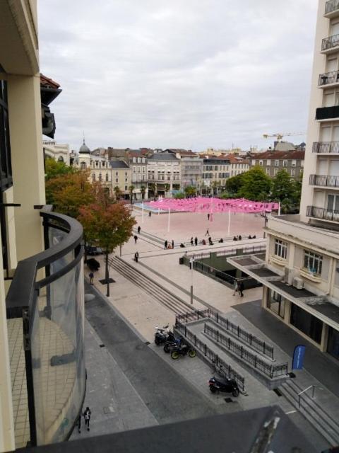 Appartements Clémenceau Pau Esterno foto
